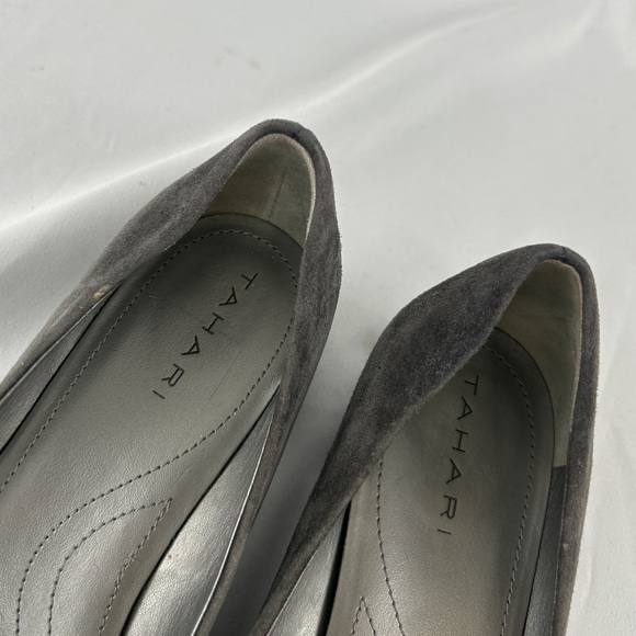 Vintage Tahari Grey Suede Gray Embellished Loafers Pumps - Picture 7 of 8